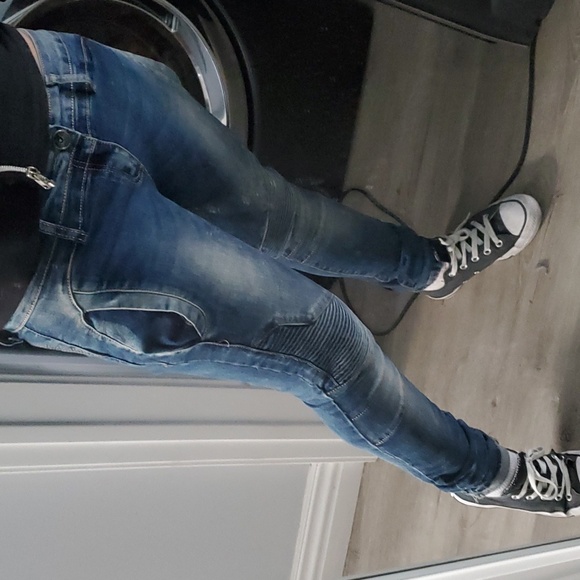 Jeans - Picture 2 of 4